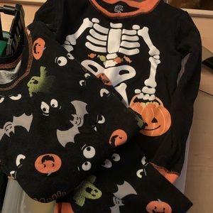 2 pairs boys Halloween pajamas